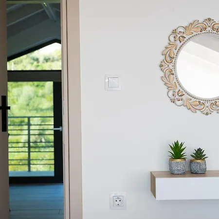 Solmare Loft 아파트 니키아나